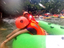 黄腾峡漂流激情水战