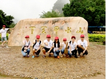 桂林三日游技术精英合影留念